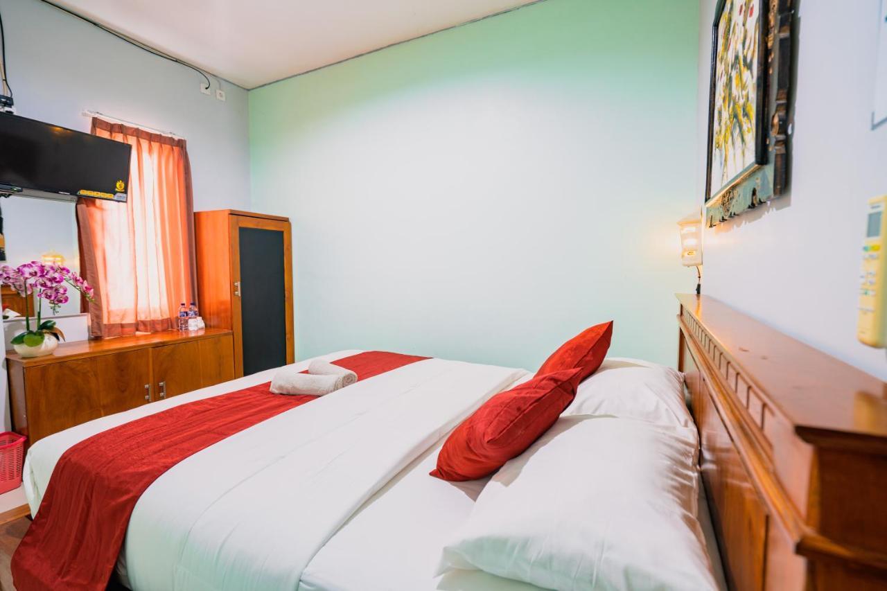 Guesthouse Cempaka Putih Семиньяк Экстерьер фото